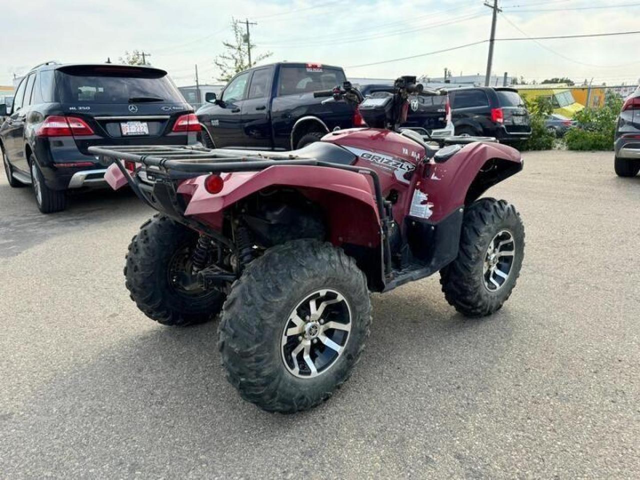 2019 Yamaha Grizzly 700 $76 B/W - Photo #5