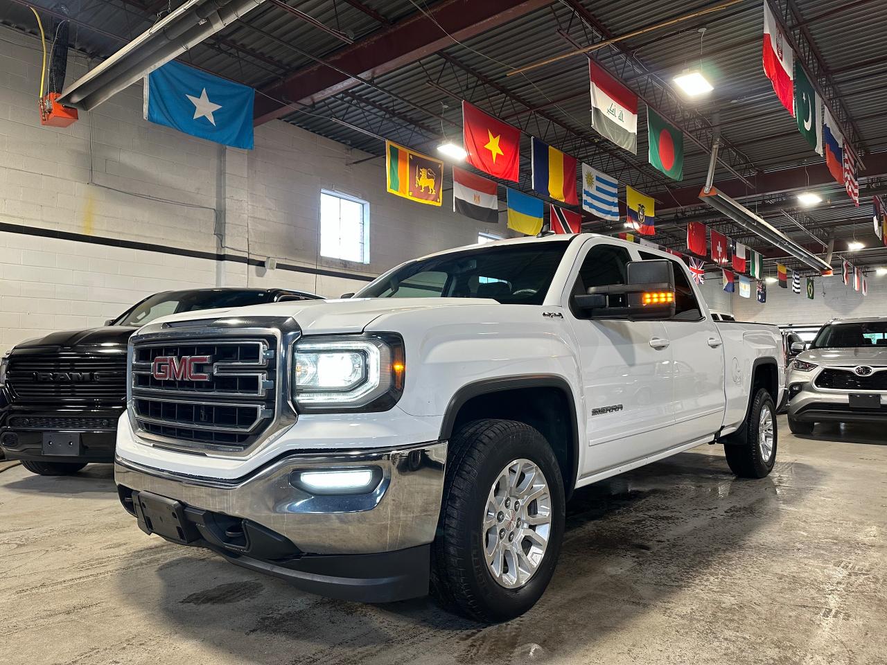 Used 2017 GMC Sierra 1500 4WD CREW CAB 153.0