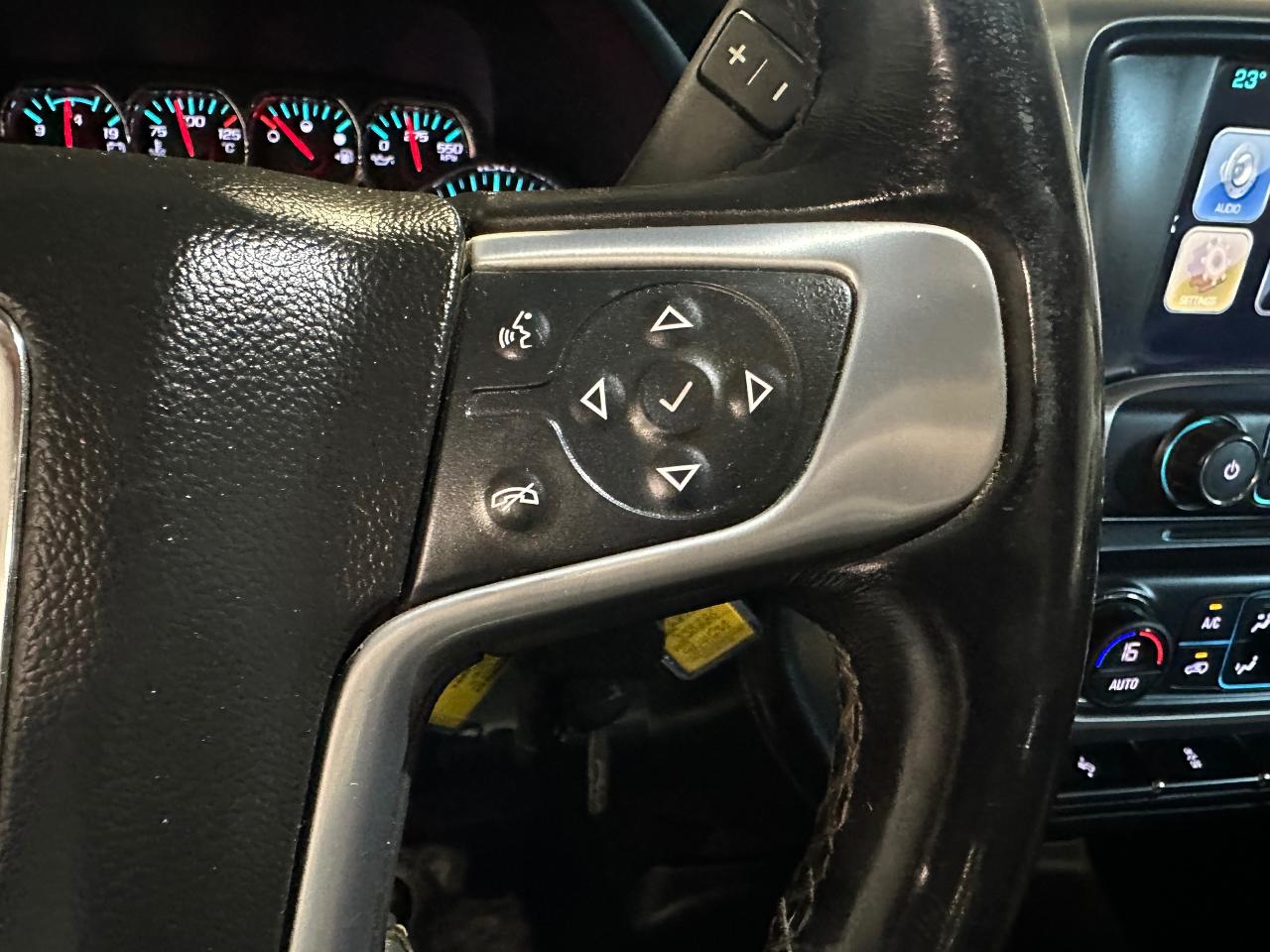 2017 GMC Sierra 1500 4WD CREW CAB SLE | NO ACCIDENTS - Photo #24