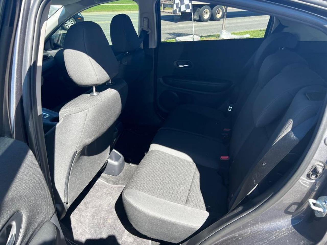 2021 Honda HR-V LX AWD/BACKUP CAMERA/CARPLAY/ALLOY WHEELS/HEATED S - Photo #14