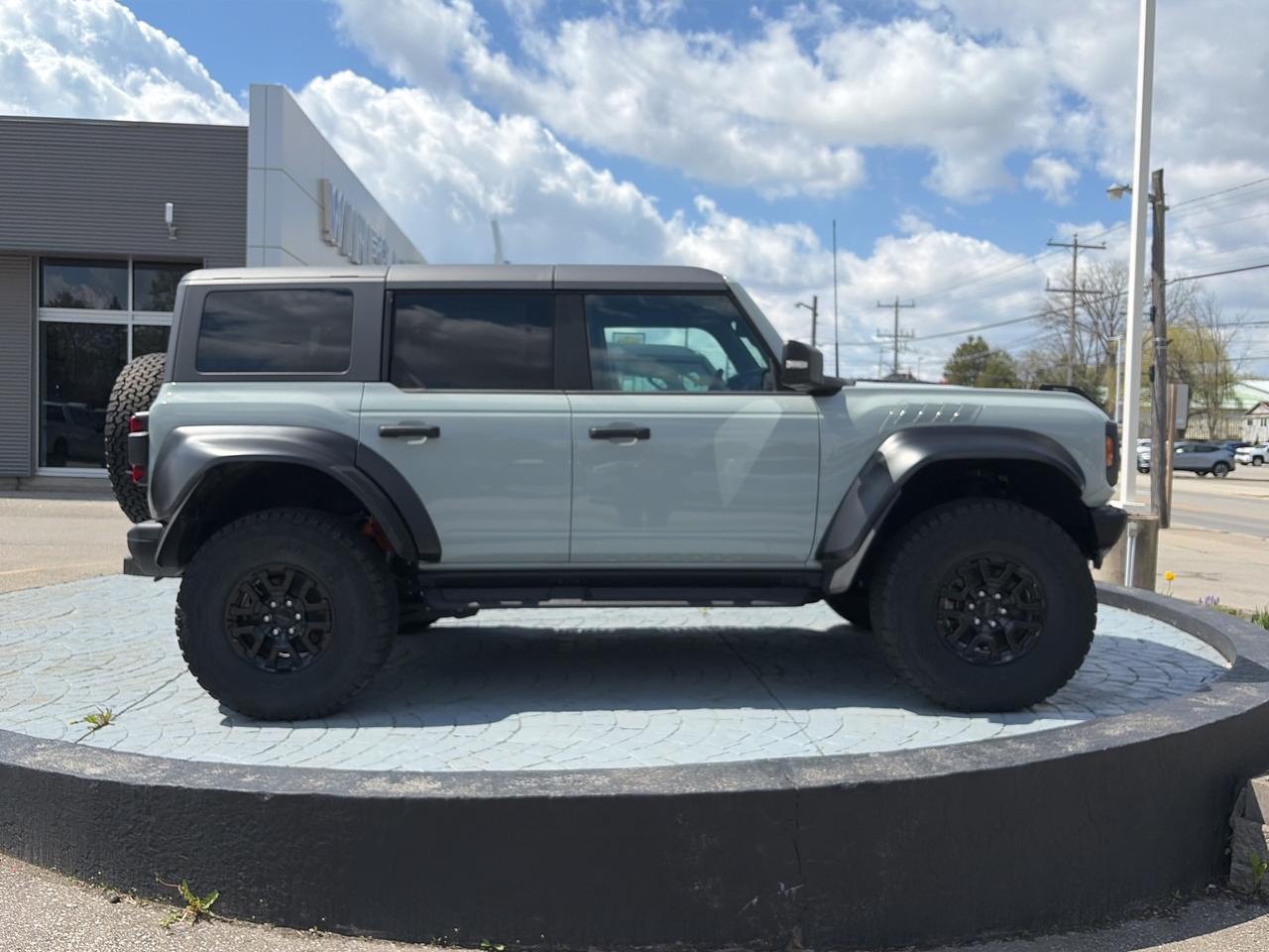 2024 Ford Bronco Raptor  - Leather Seats Photo3