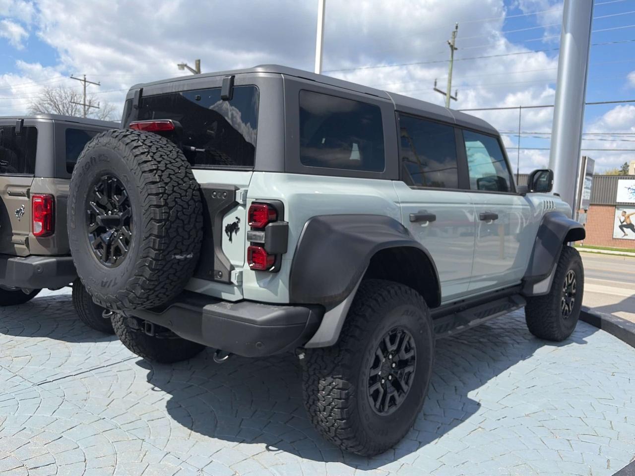 2024 Ford Bronco Raptor  - Leather Seats Photo4