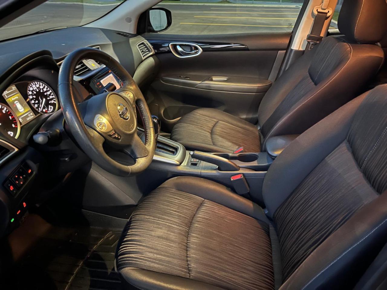 2018 Nissan Sentra SV | CLEAN CARPROOF | HEATED SEATS | BLUETOOTH | PUSH START - Photo #16