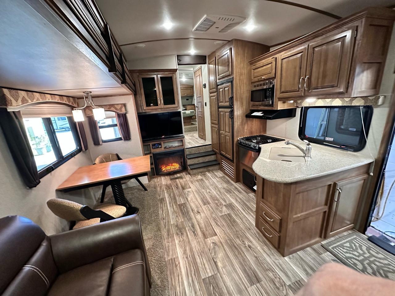 2018 Keystone Laredo 