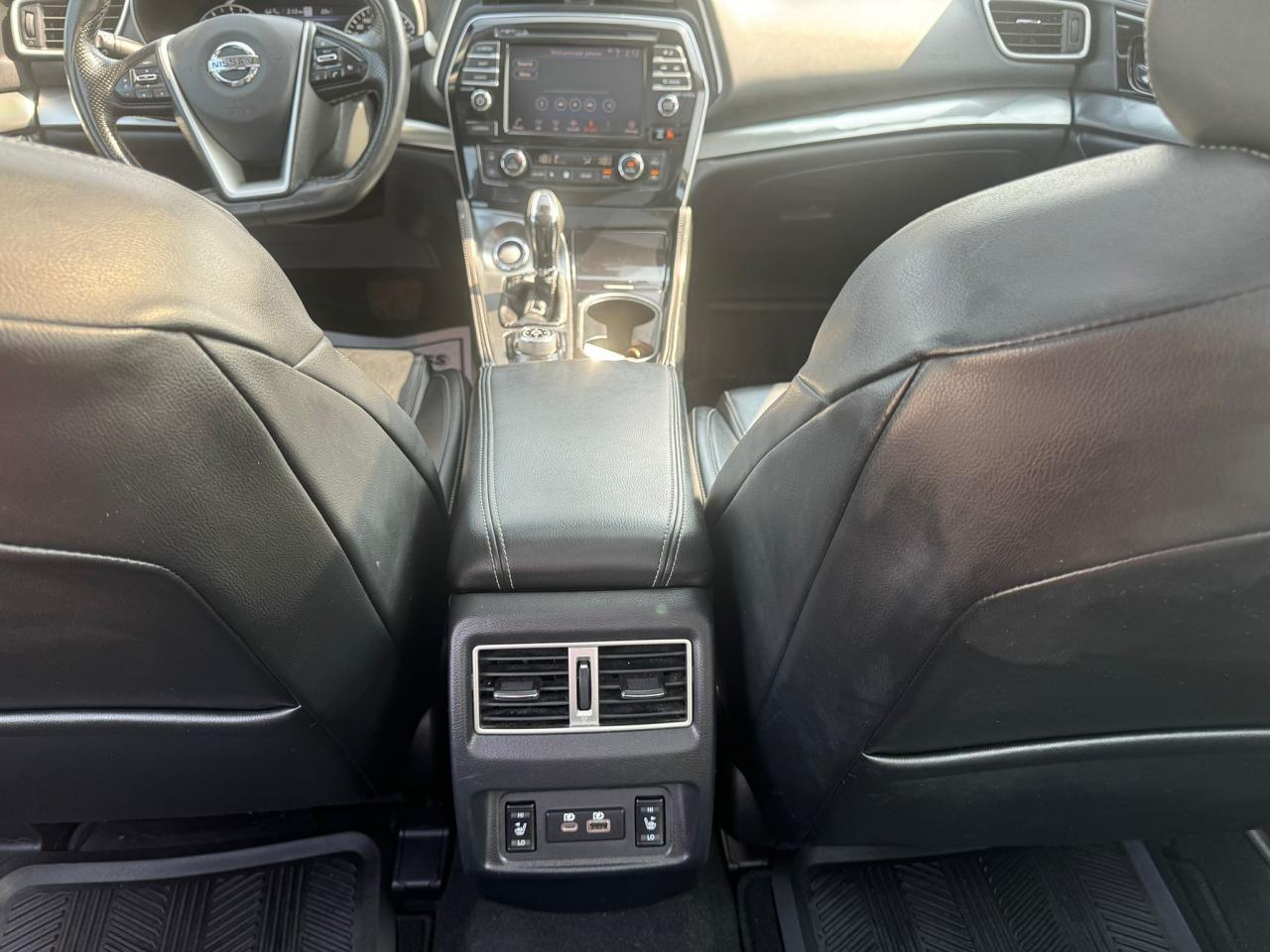 2021 Nissan Maxima SL  LEATHER/APPLE CARPLAY & ANDRIOD /ONE OWNER - Photo #18