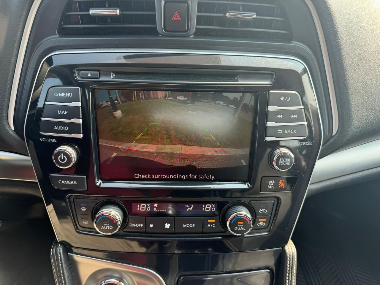 2021 Nissan Maxima SL  LEATHER/APPLE CARPLAY & ANDRIOD /ONE OWNER - Photo #14