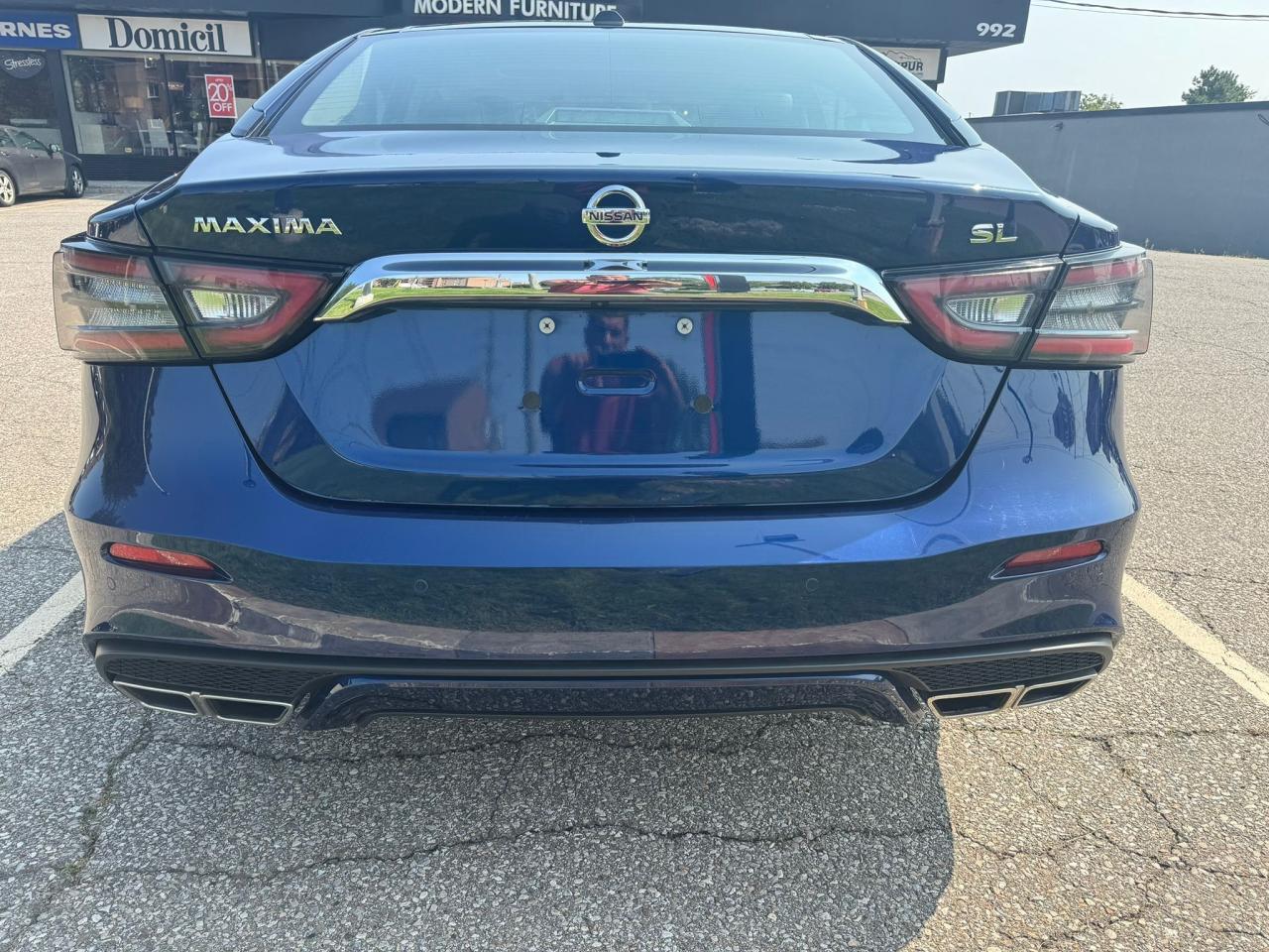 2021 Nissan Maxima SL  LEATHER/APPLE CARPLAY & ANDRIOD /ONE OWNER - Photo #11