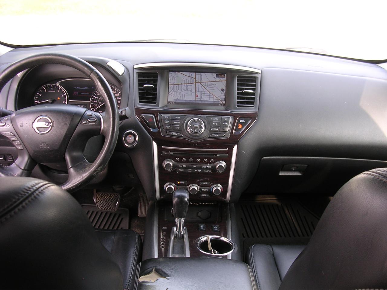 2014 Nissan Pathfinder SL 4WD - Photo #7