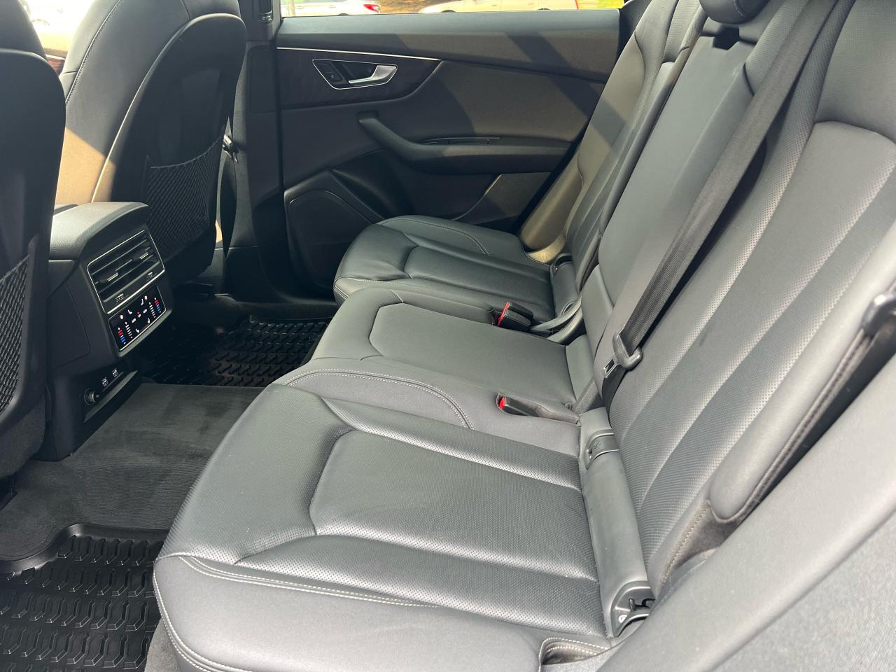 2019 Audi Q8 **S-LINE 335HP** - Photo #20