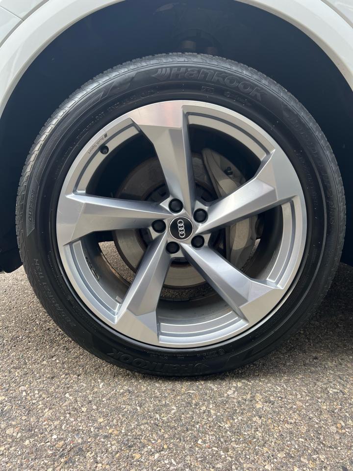 2019 Audi Q8 **S-LINE 335HP** - Photo #15