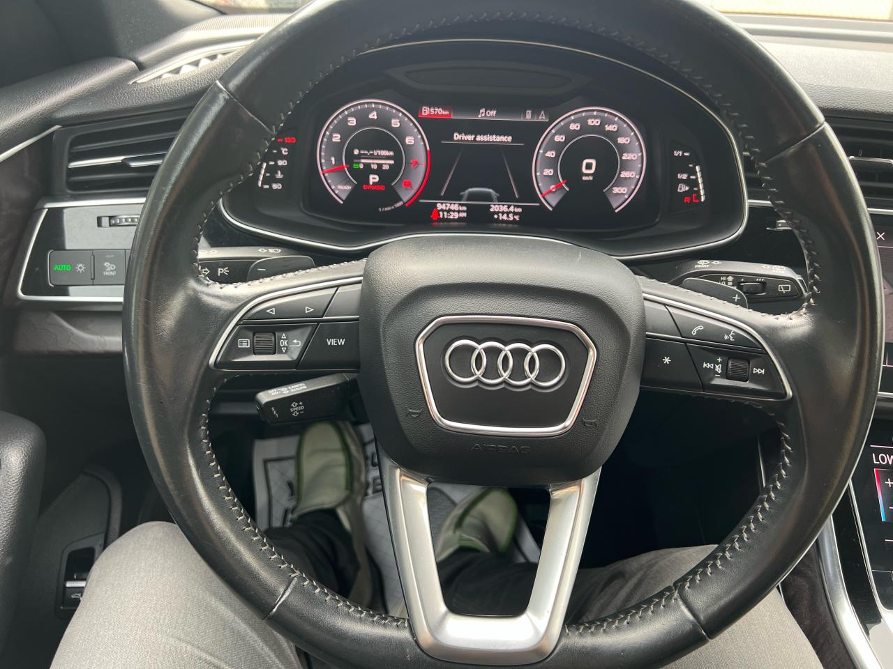 2019 Audi Q8 **S-LINE 335HP** - Photo #16