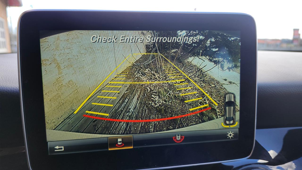 2016 Mercedes-Benz CLA-Class 250 Htd Seats, Bluetooth, Navi, BU Cam - Photo #17