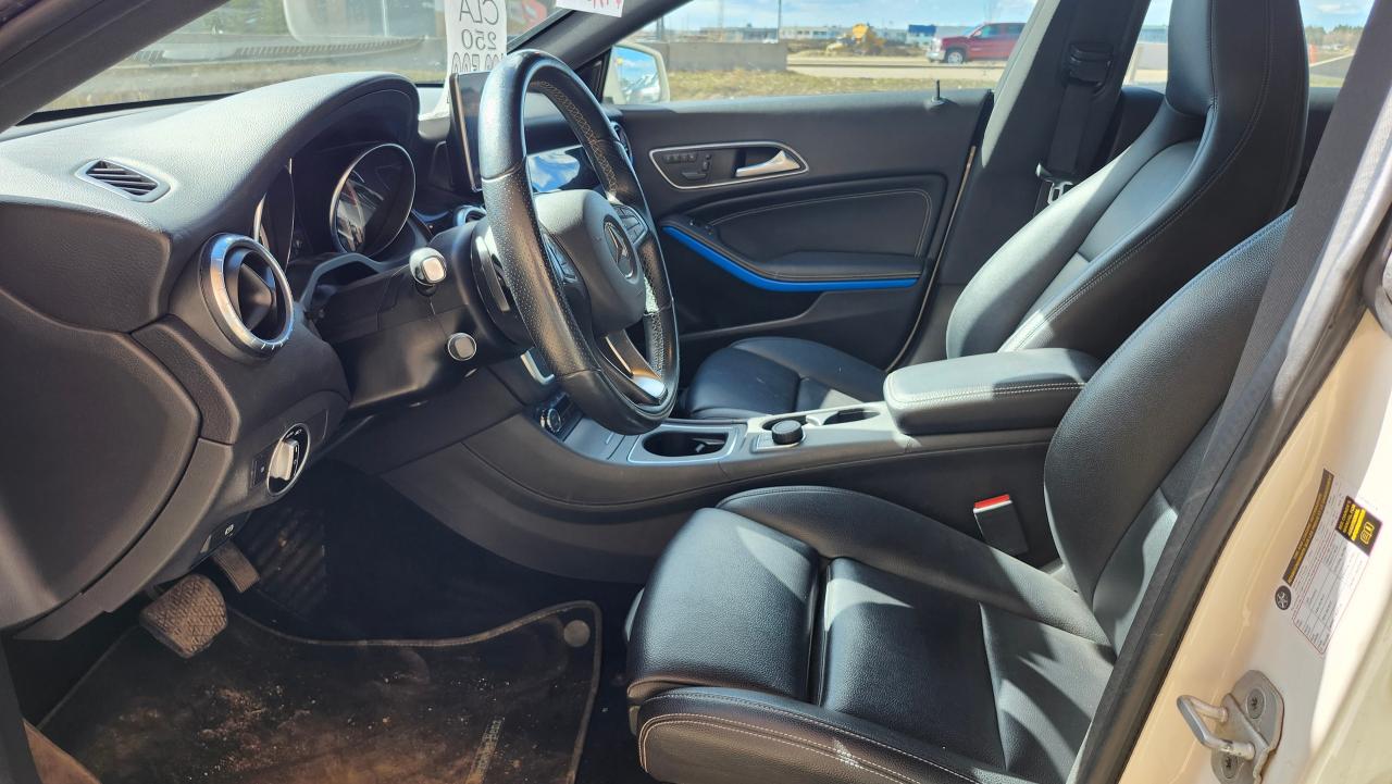 2016 Mercedes-Benz CLA-Class 250 Htd Seats, Bluetooth, Navi, BU Cam - Photo #11