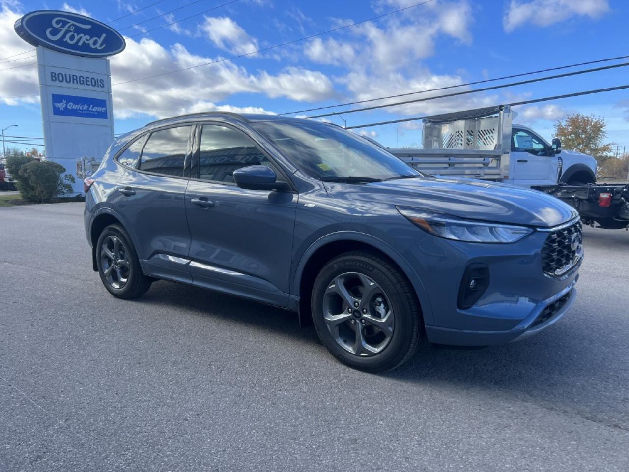 2024 Ford Escape ST-Line Select AWD Photo4