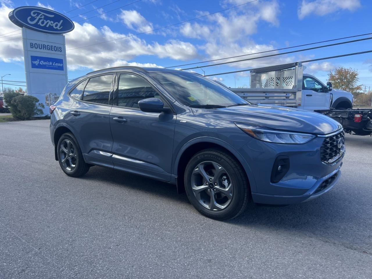 2024 Ford Escape ST-Line Select AWD Photo4