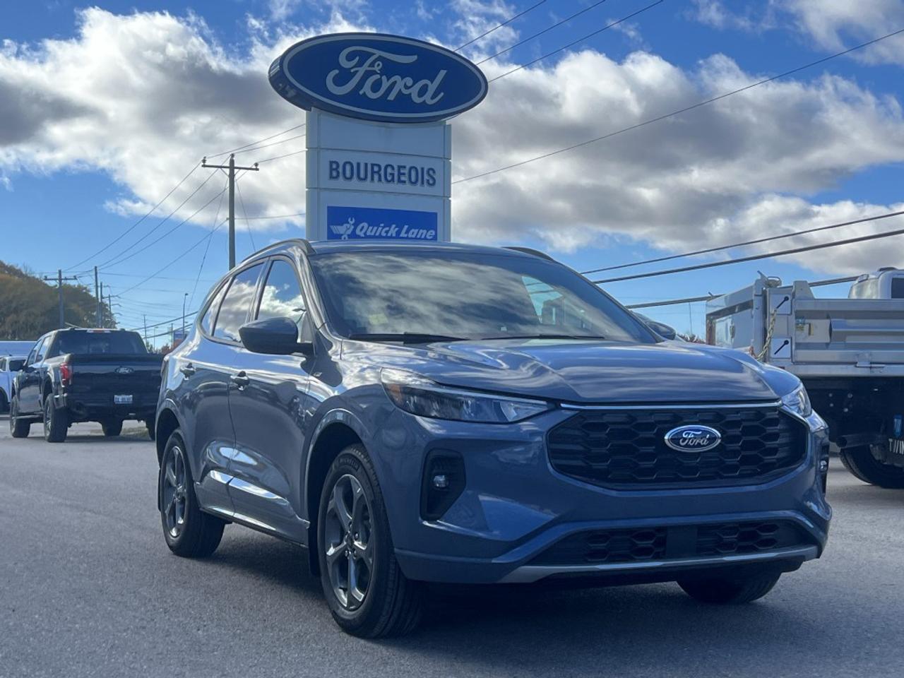 2024 Ford Escape ST-Line Select AWD Photo