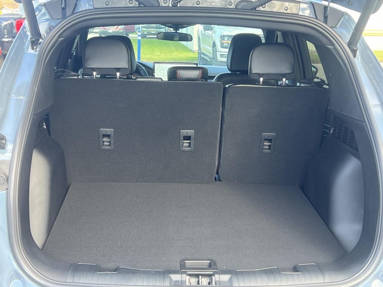 2024 Ford Escape ST-Line Select AWD Photo