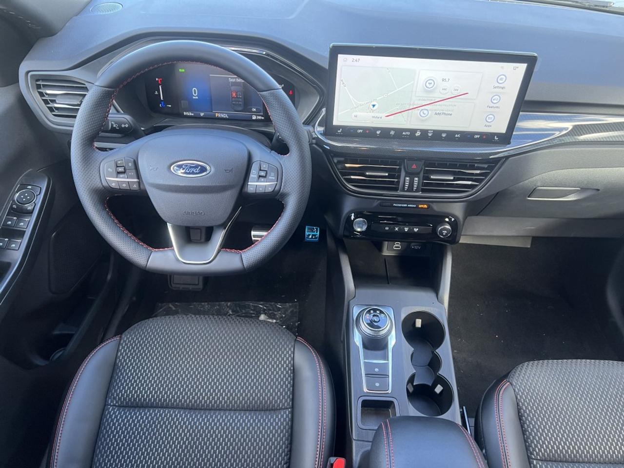 2024 Ford Escape ST-Line Select AWD Photo