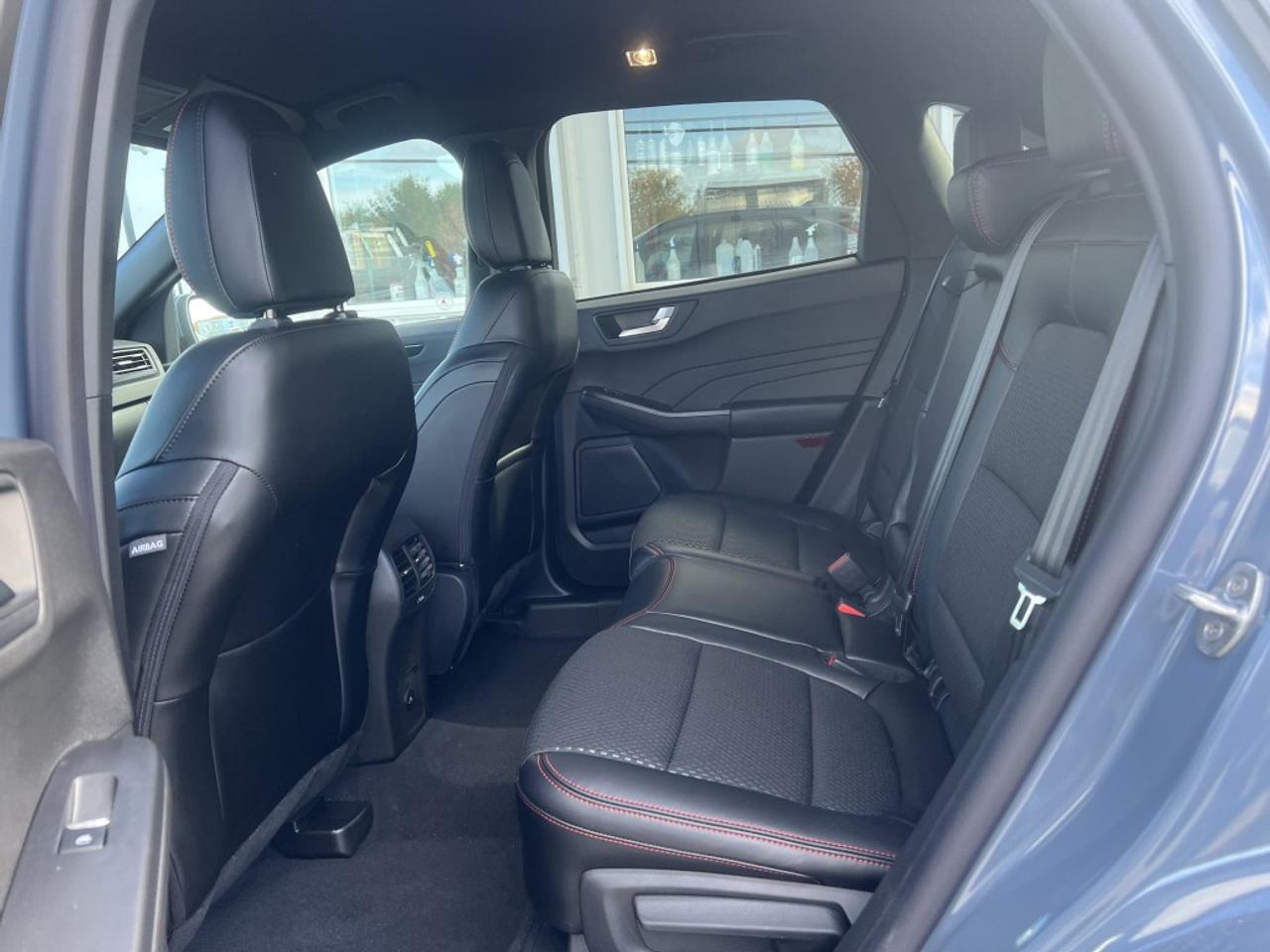 2024 Ford Escape ST-Line Select AWD Photo