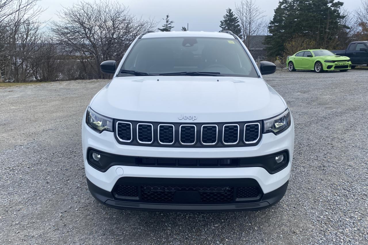 New 2025 Jeep Compass NORTH 4X4 for sale in Barrington, NS