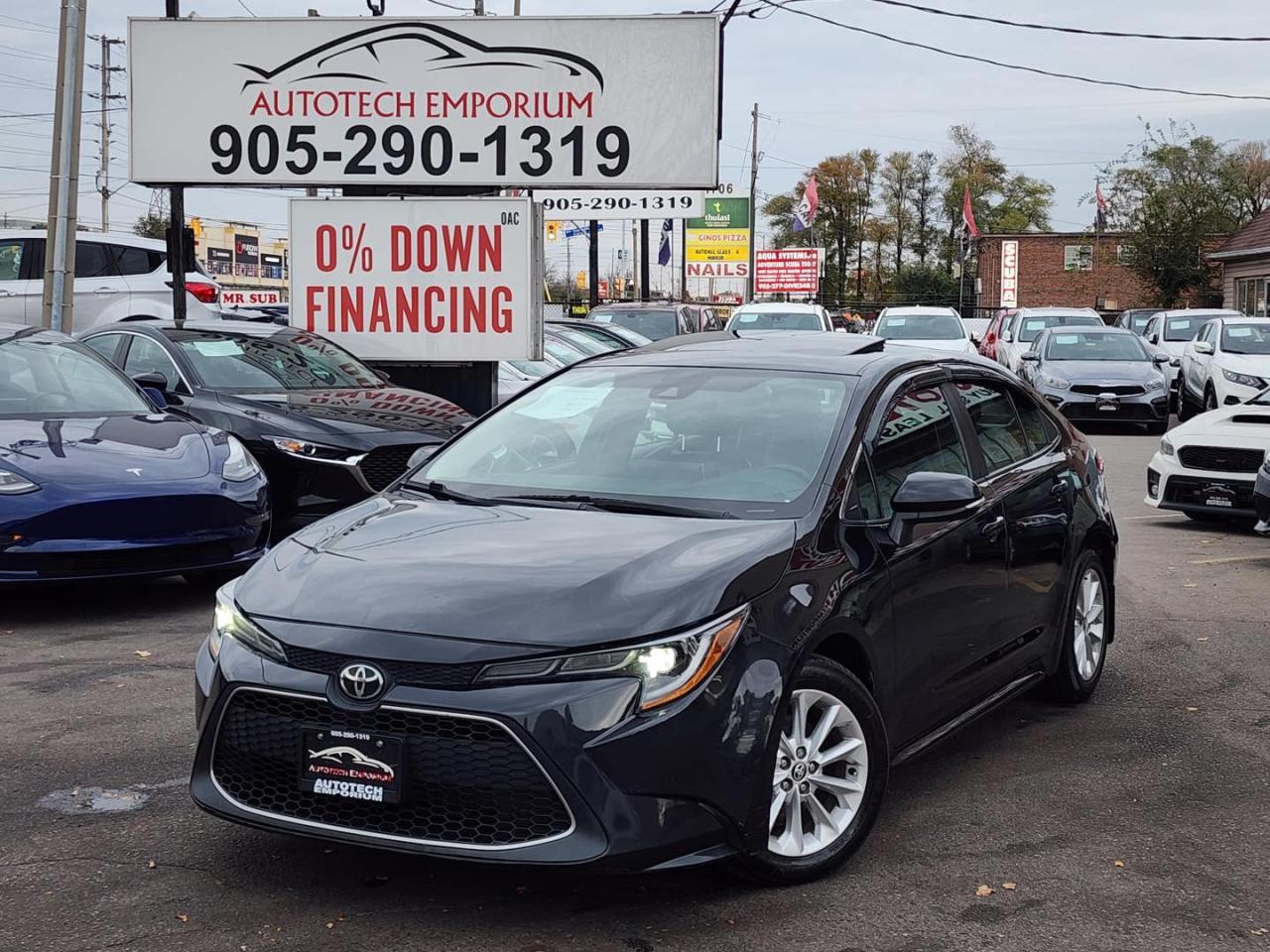 Used 2020 Toyota Corolla XLE / Push Start / Leather / Sunroof / Navi for sale in Mississauga, ON