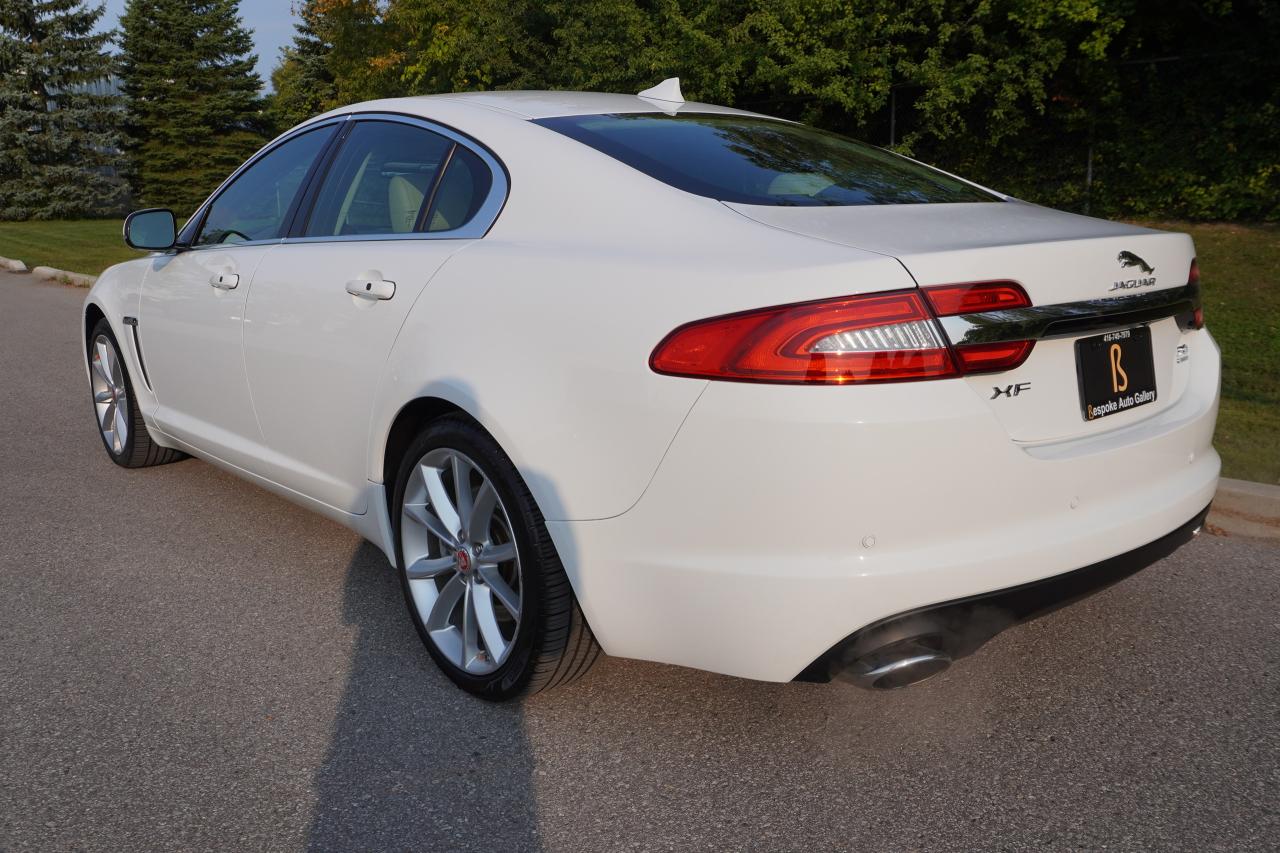 2015 Jaguar XF SPORT/ NO ACCIDENTS/ STUNNING COMBO/ WELL SERVICED Photo2