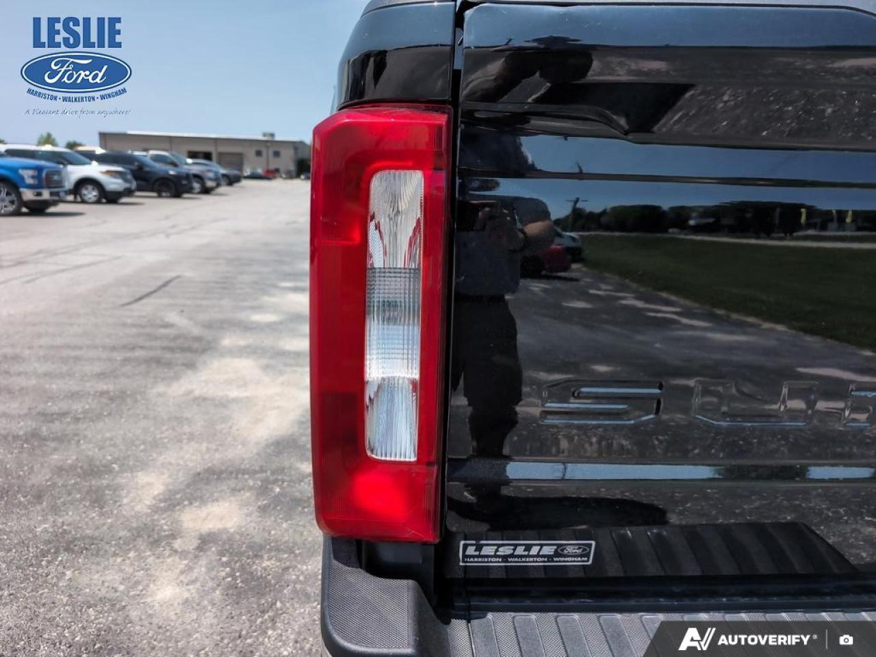 2023 Ford F-250 4X4 CREW CAB PICKUP/ Photo5