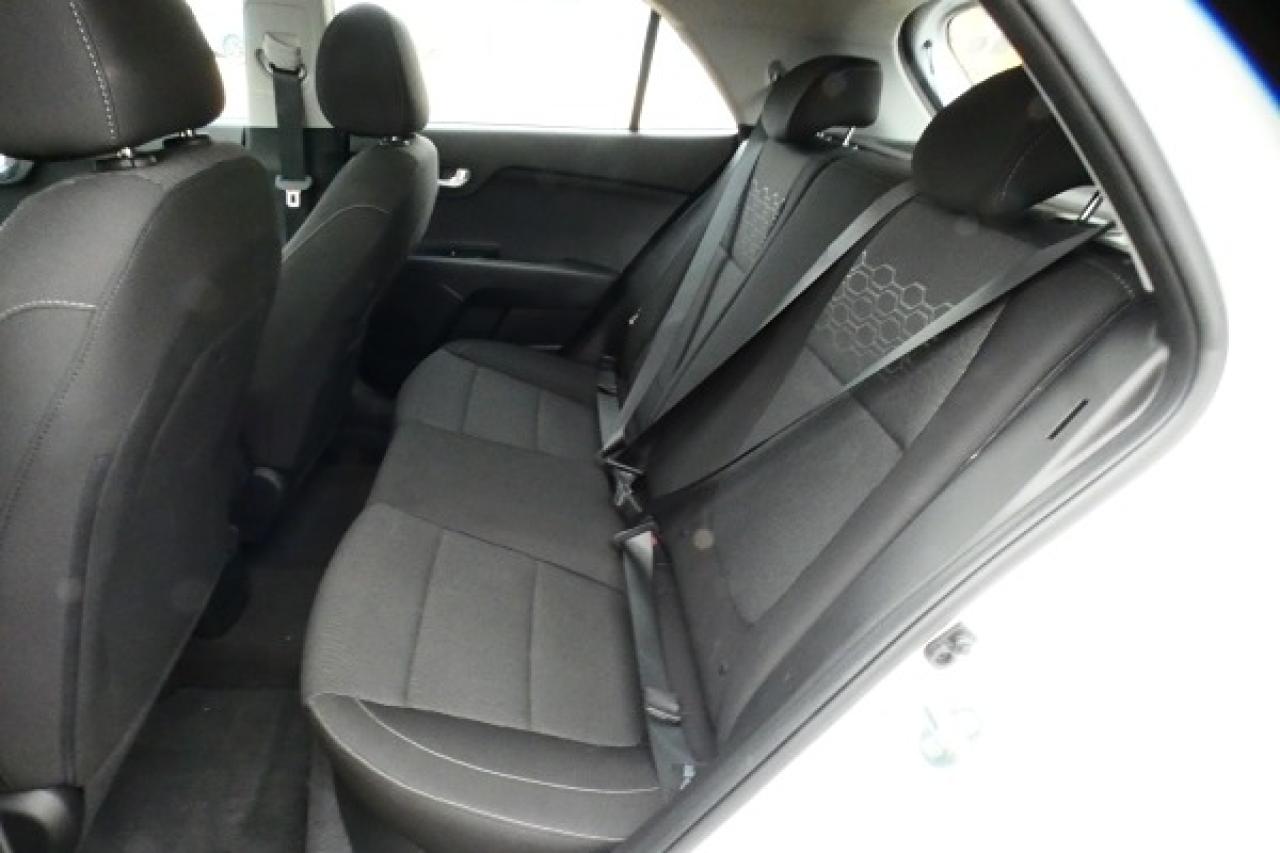 2023 Kia Rio EX Premium w/Htd cloth, S/R, BUC - Photo #9