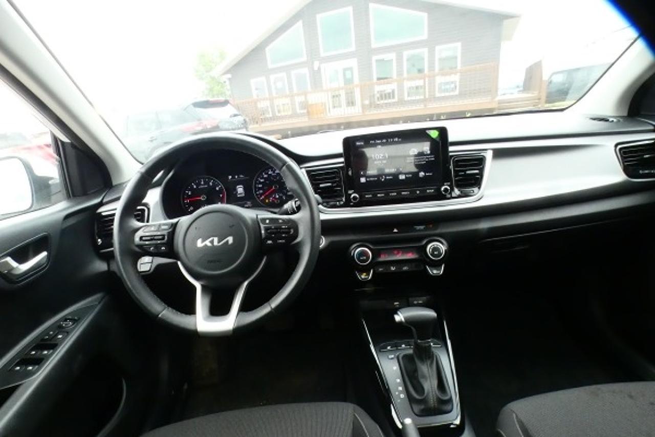 2023 Kia Rio EX Premium w/Htd cloth, S/R, BUC - Photo #11