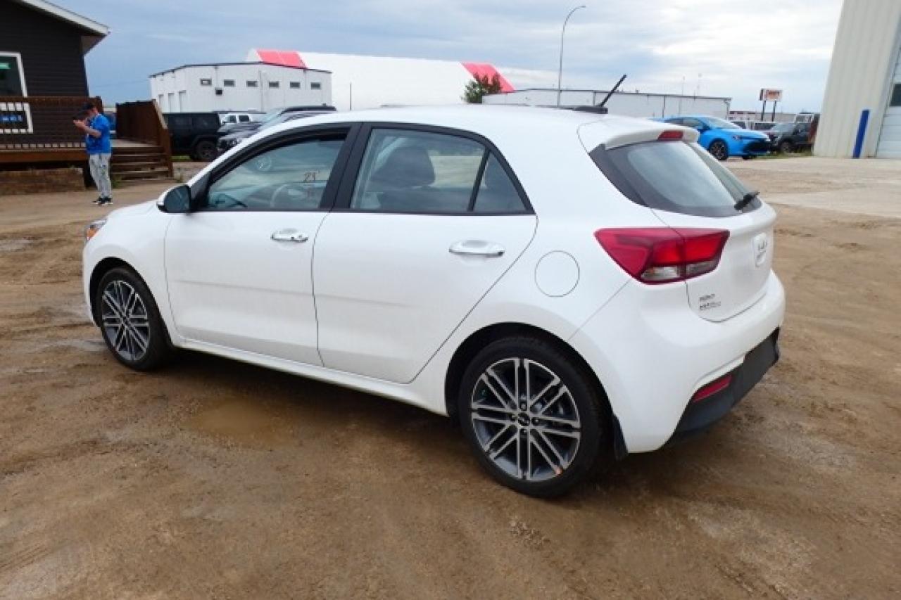 2023 Kia Rio EX Premium w/Htd cloth, S/R, BUC - Photo #8