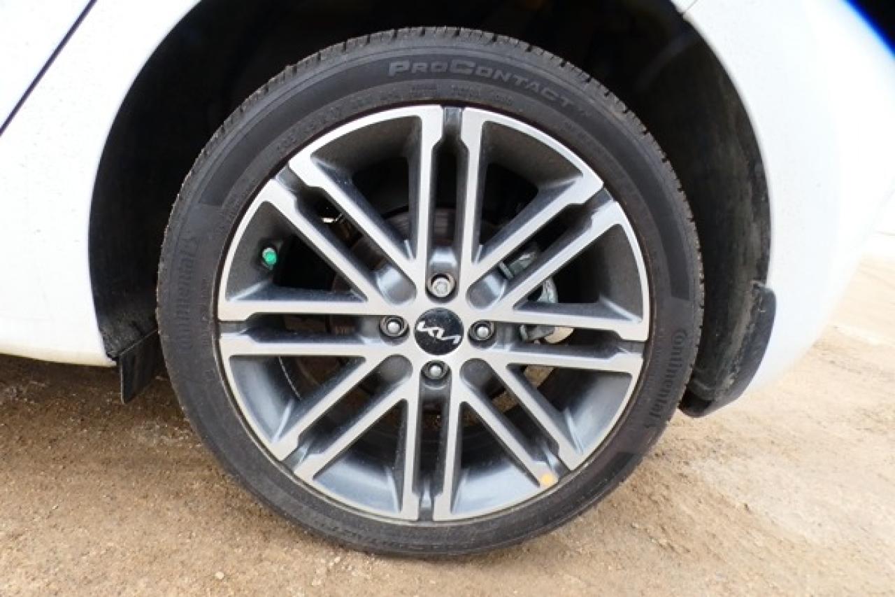 2023 Kia Rio EX Premium w/Htd cloth, S/R, BUC - Photo #17