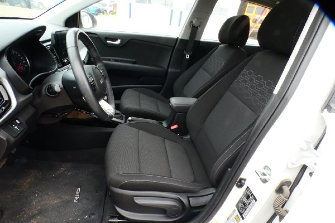 2023 Kia Rio EX Premium w/Htd cloth, S/R, BUC - Photo #10