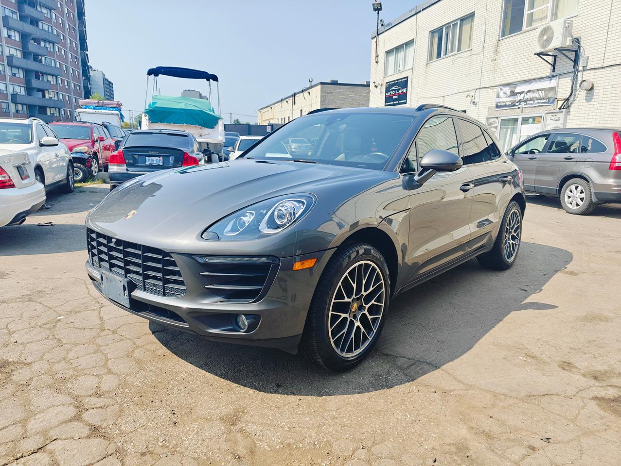 2018 Porsche Macan Rare Loaded Sport Edition Model!