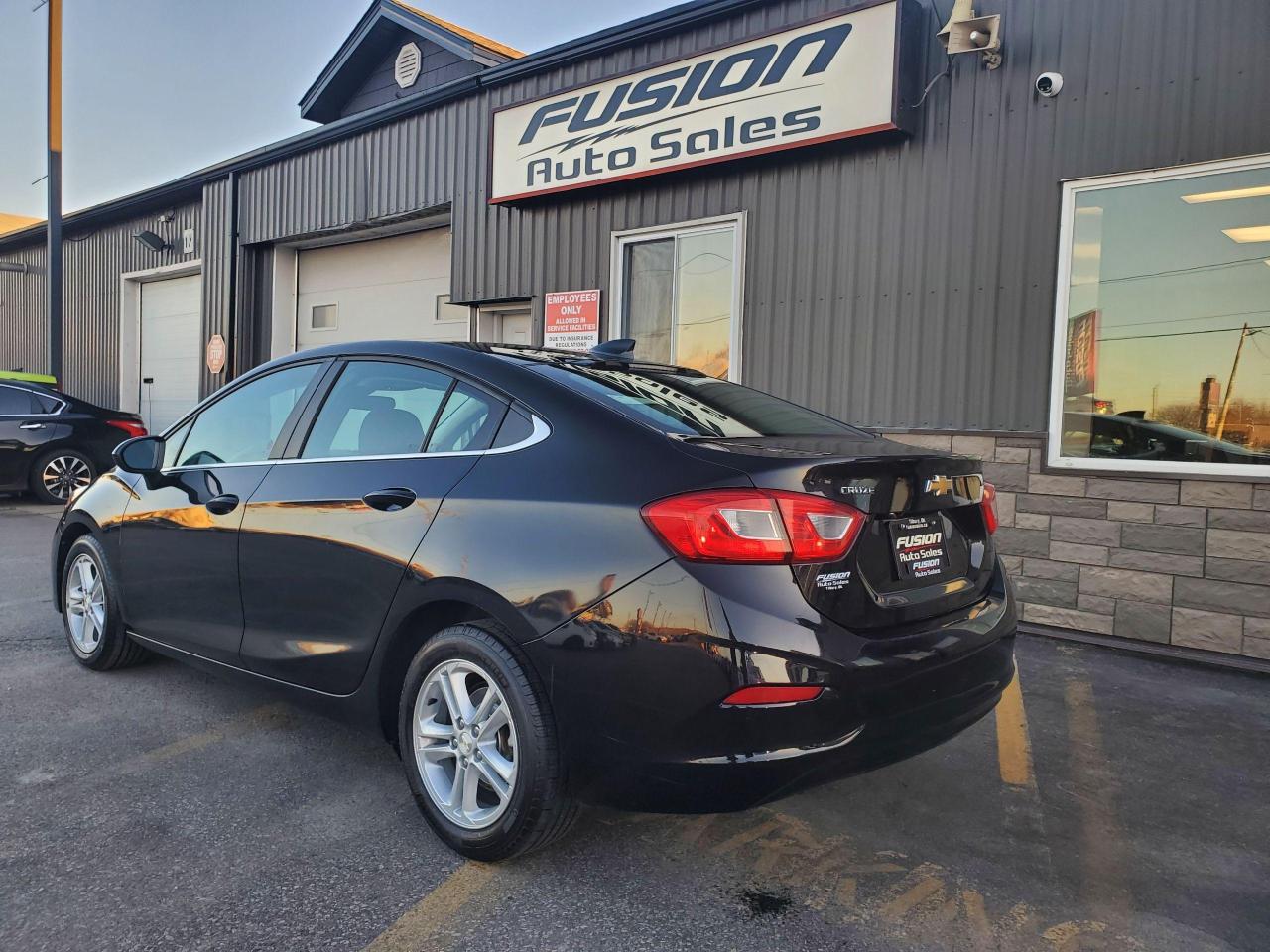 2018 Chevrolet Cruze 1.4L LT w/1SD-REAR CAMERA-HEATED SEATS- - Photo #3