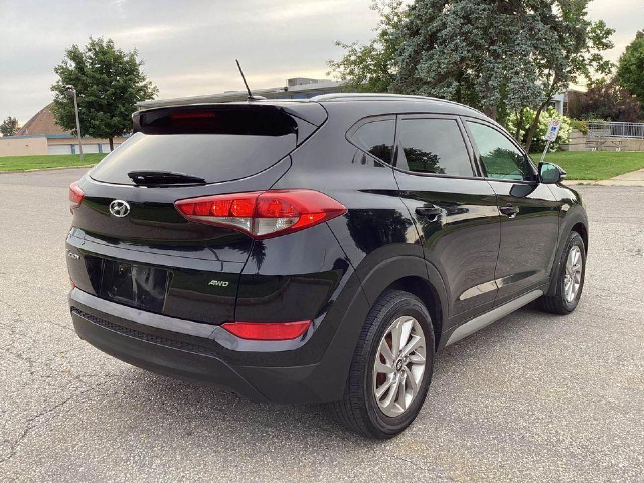 2017 Hyundai Tucson 2.0L AWD- Certified - Photo #12