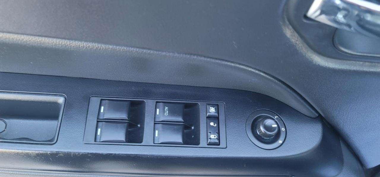 2016 Jeep Patriot * CLEAN CARFAX* HIGH ALTITUDE - Photo #11