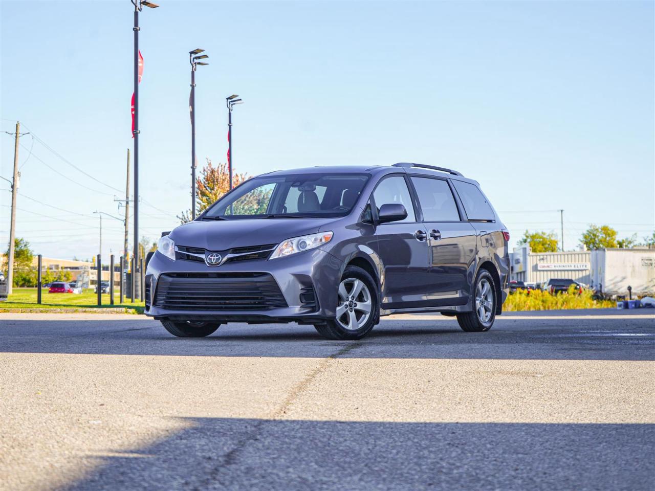 Used 2020 Toyota Sienna LE | 7 PASS | CAMERA | HEATED SEATS for sale in Kitchener, ON