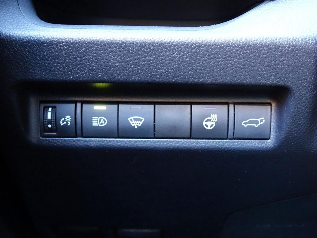 2019 Toyota RAV4 XLE AWD - Photo #22