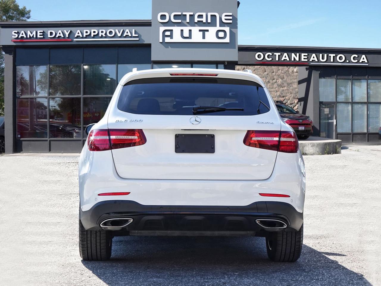 2019 Mercedes-Benz GL-Class GLC300 4MATIC - Photo #5