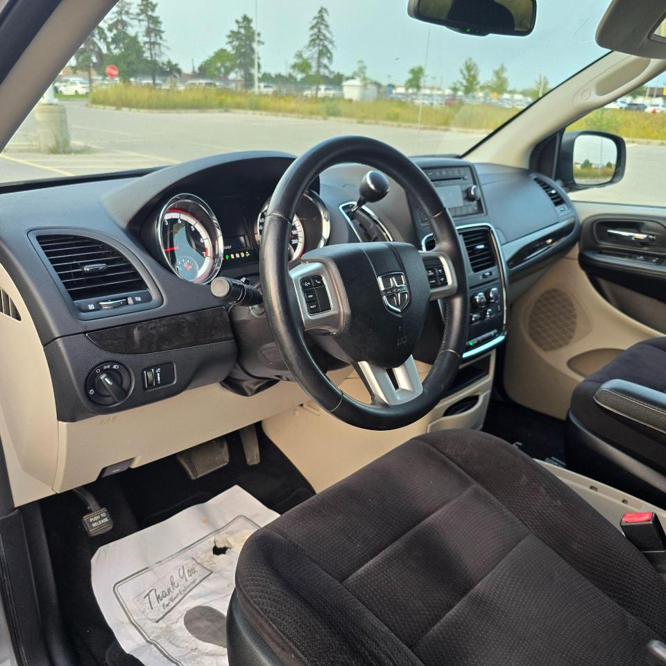 2014 Dodge Grand Caravan SXT - Photo #8
