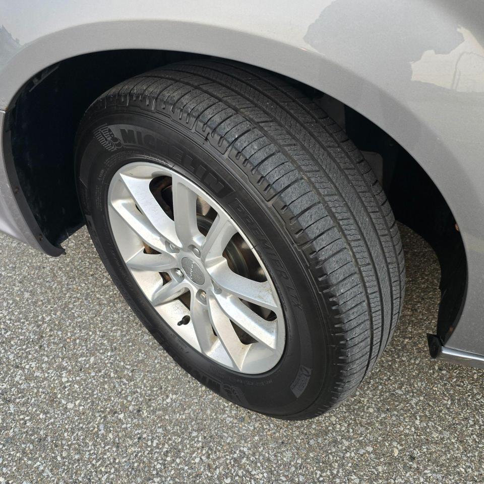 2014 Dodge Grand Caravan SXT - Photo #13