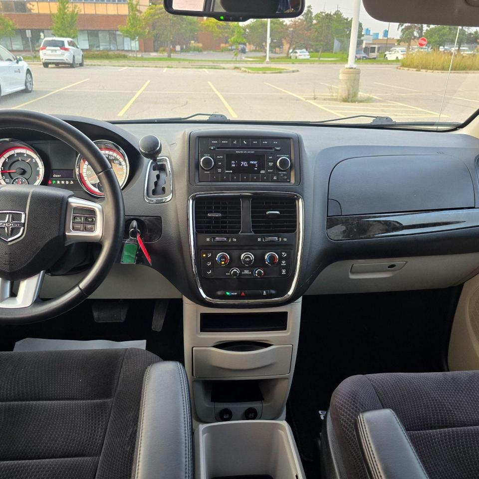 2014 Dodge Grand Caravan SXT - Photo #16