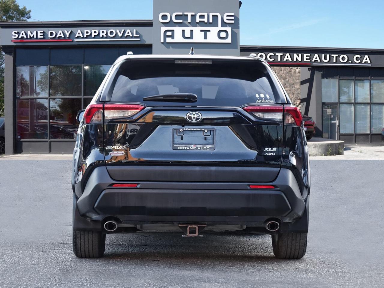 2019 Toyota RAV4 XLE AWD - Photo #6