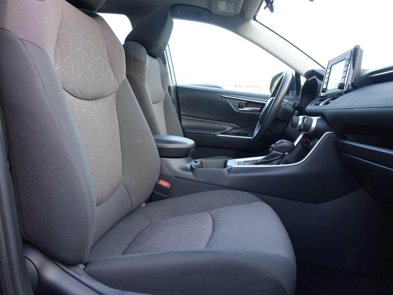 2019 Toyota RAV4 XLE AWD - Photo #12