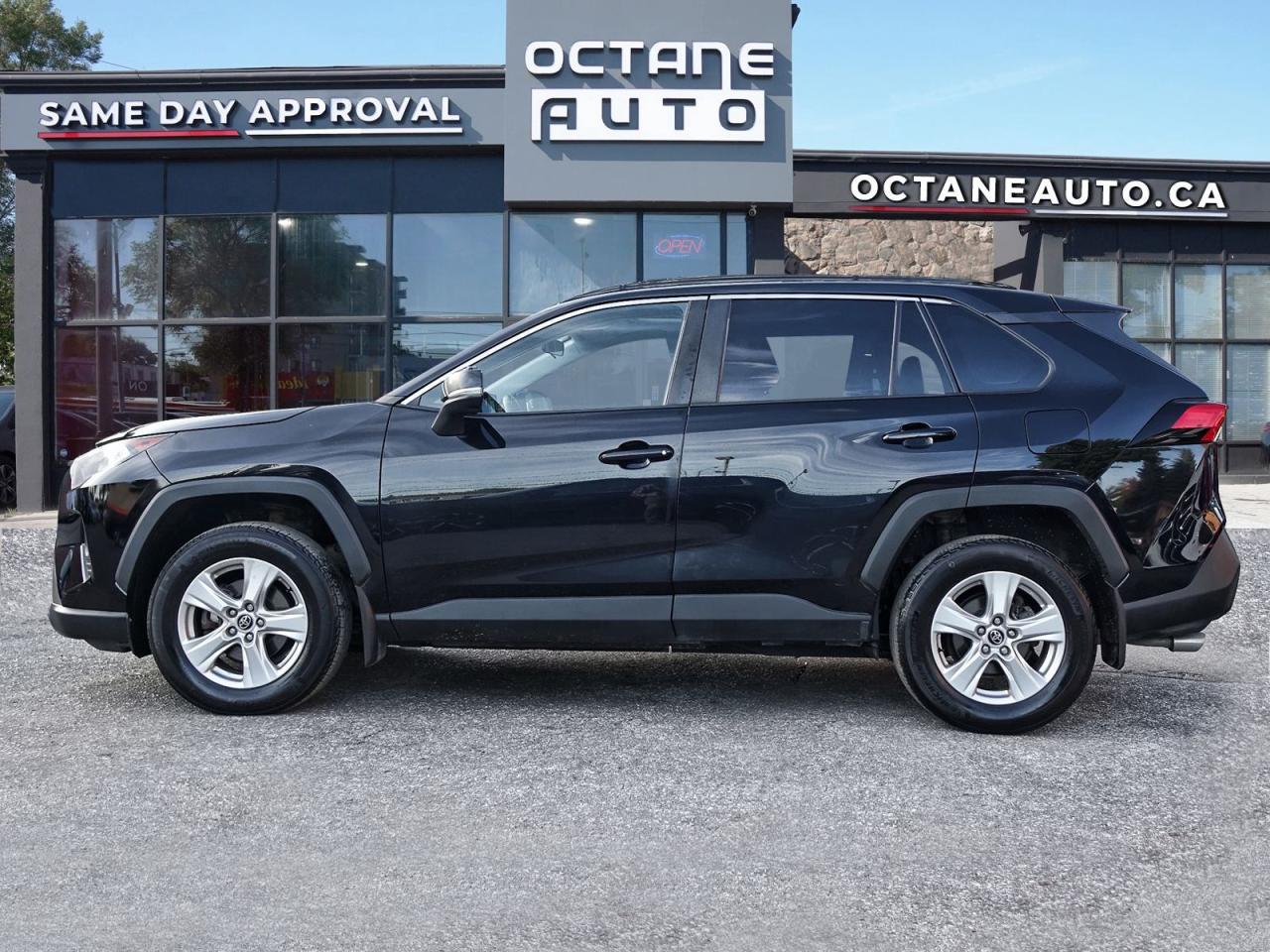 2019 Toyota RAV4 XLE AWD - Photo #3