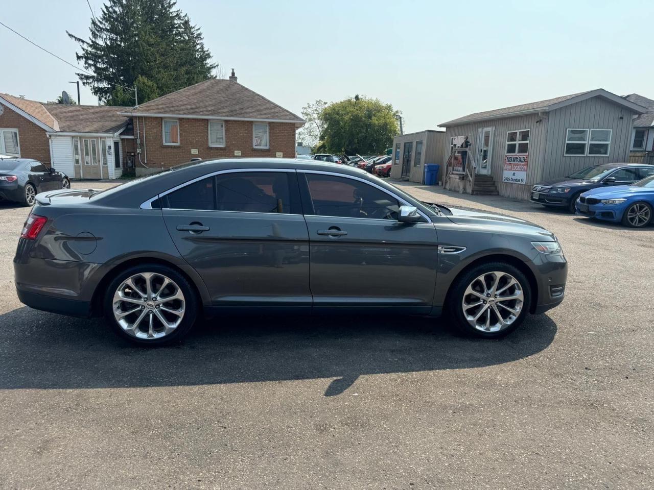 2016 Ford Taurus LIMITED, AWD, LEATHER, NAVI, 2SET WHEELS, CERT - Photo #6