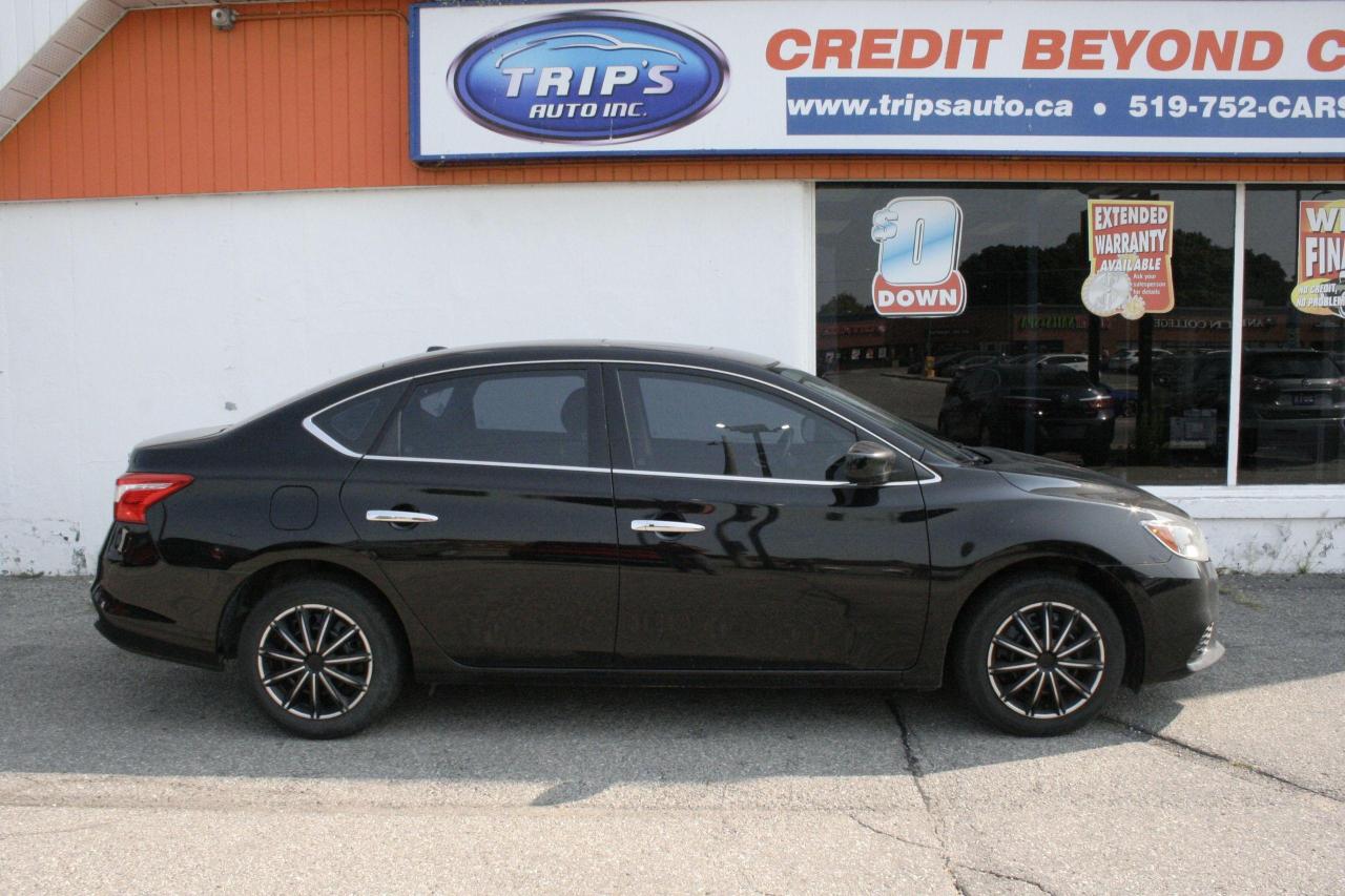 2019 Nissan Sentra SV - Photo #4