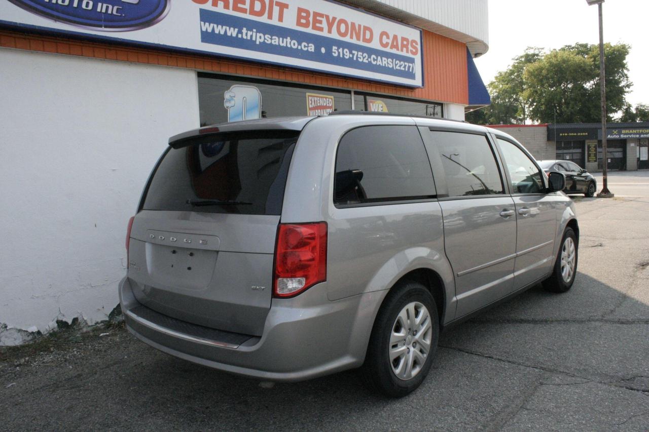 2017 Dodge Grand Caravan SE - Photo #6