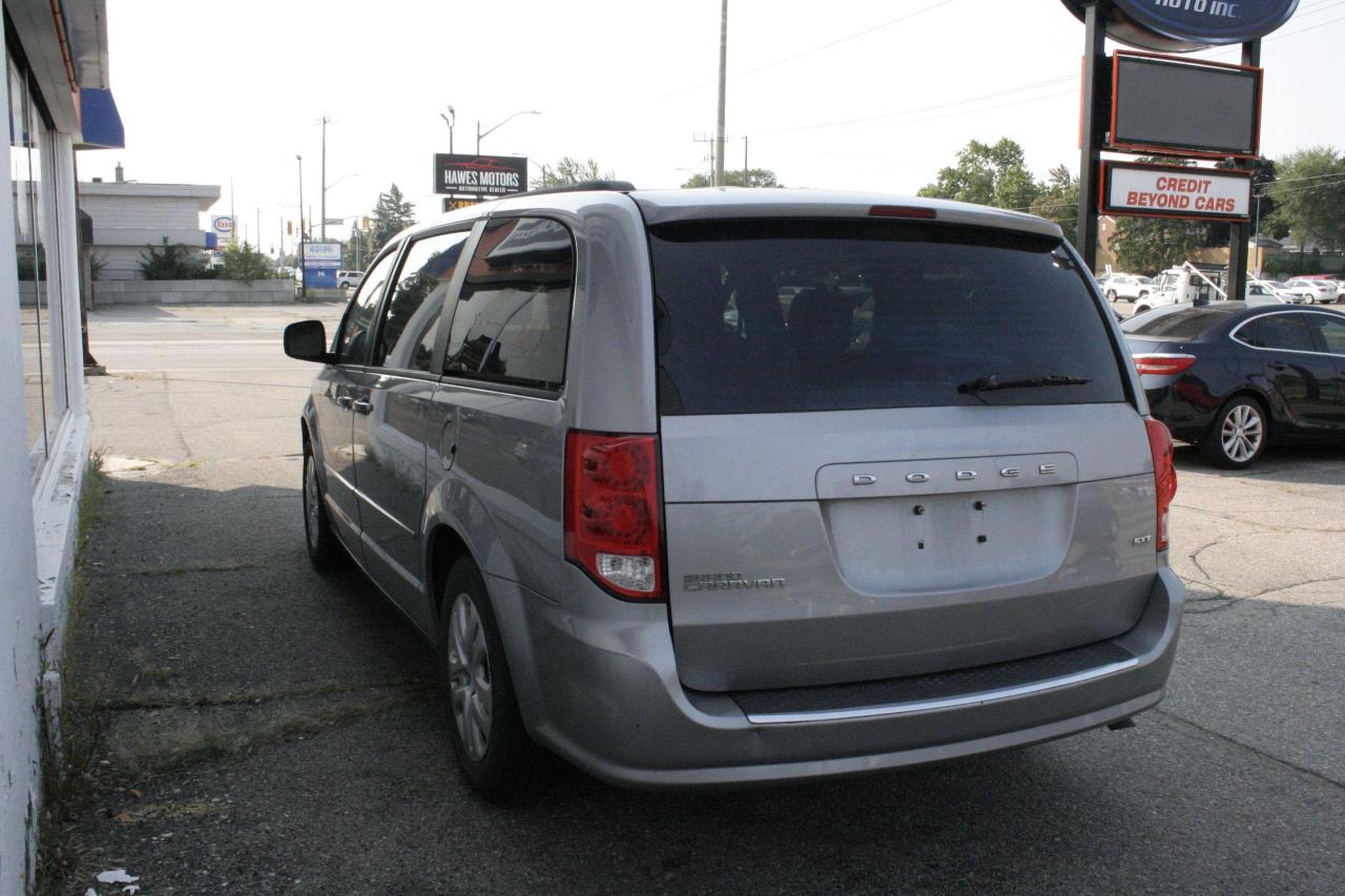 2017 Dodge Grand Caravan SE - Photo #8