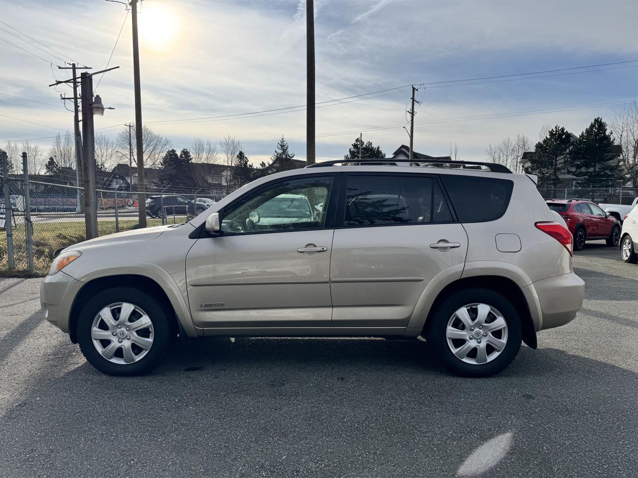 2007 Toyota RAV4 Limited FINANCING AVAILABLE Photo9